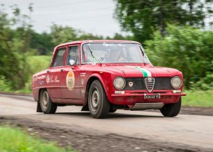 Nuova Giulia festeggia le Alfa d'epoca della Pechino-Parigi
