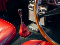 All'asta Aston Martin di Sean Connery, l'auto di James Bond 
Una DB5 del 1964, si stima che raggiunga i 2 mln di dollari 
NEW YORK 
(ANSA) - NEW YORK, 31 MAG - Una Aston Martin di proprietà del defunto Sean Connery sarà messa all'asta dagli eredi tramite la Broad Arrow Auctions di Detroit il prossimo 18 agosto. Si tratta di una DB5 del 1964. Si stima che possa raggiungere i 2 milioni di dollari. Connery, morto nel 2020, ha interpretato il ruolo dell'iconica spia britannica in sette film dal 1962 al 1983. L'Aston Martin DB5 è apparsa in otto film del franchise James Bond a partire da Agente 007 - Missione Goldfinger (Goldfinger) del 1964, diretto da Guy Hamilton. Secondo il figlio Jason, Connery non guidò mai questo modello specifico in alcun film della saga 007, ma acquistò la vettura e amava guidarla. L'auto che andrà all'asta era inizialmente di colore nero, ma è stata verniciata in grigio argento in modo da essere simile a quella guidata nel film. Ha inoltre interni in pelle Connelly rossa. Nell'ultimo film della serie, No Time To Die (2021) la DB5 è la vettura da cui Bond (Daniel Craig) aziona le mitragliatrici nascoste nei fari durante un drift a 360 gradi. (ANSA)