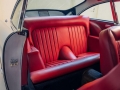All'asta Aston Martin di Sean Connery, l'auto di James Bond 
Una DB5 del 1964, si stima che raggiunga i 2 mln di dollari 
NEW YORK 
(ANSA) - NEW YORK, 31 MAG - Una Aston Martin di proprietà del defunto Sean Connery sarà messa all'asta dagli eredi tramite la Broad Arrow Auctions di Detroit il prossimo 18 agosto. Si tratta di una DB5 del 1964. Si stima che possa raggiungere i 2 milioni di dollari. Connery, morto nel 2020, ha interpretato il ruolo dell'iconica spia britannica in sette film dal 1962 al 1983. L'Aston Martin DB5 è apparsa in otto film del franchise James Bond a partire da Agente 007 - Missione Goldfinger (Goldfinger) del 1964, diretto da Guy Hamilton. Secondo il figlio Jason, Connery non guidò mai questo modello specifico in alcun film della saga 007, ma acquistò la vettura e amava guidarla. L'auto che andrà all'asta era inizialmente di colore nero, ma è stata verniciata in grigio argento in modo da essere simile a quella guidata nel film. Ha inoltre interni in pelle Connelly rossa. Nell'ultimo film della serie, No Time To Die (2021) la DB5 è la vettura da cui Bond (Daniel Craig) aziona le mitragliatrici nascoste nei fari durante un drift a 360 gradi. (ANSA)
