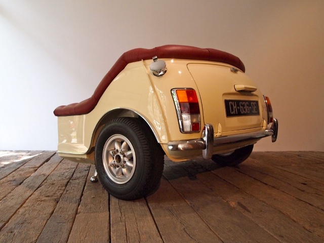 My Mini Revolution Sofa’: un’auto-divano!