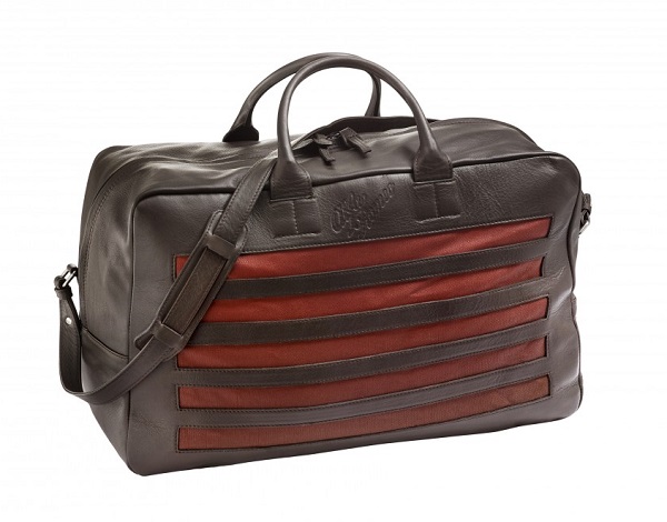 La perfetta borsa Alfa Romeo di ispirazione vintage.