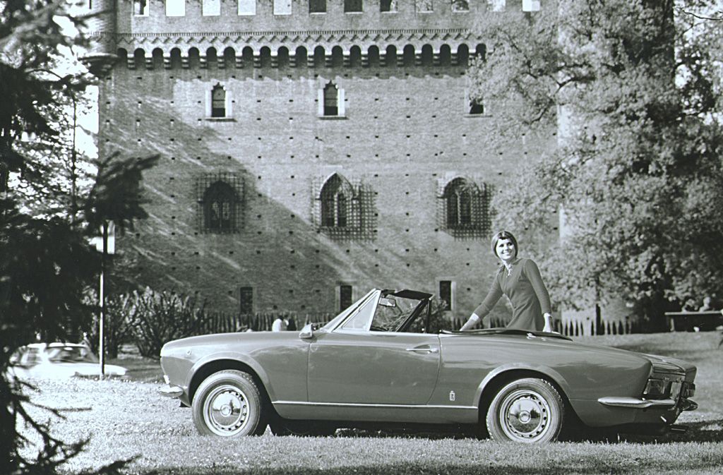 Debuttava esattamente 50 anni fa la mitica 124 Spider.