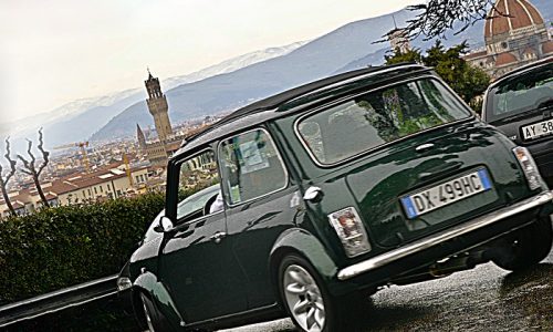 Raduno Mini Classica in terra di Toscana.