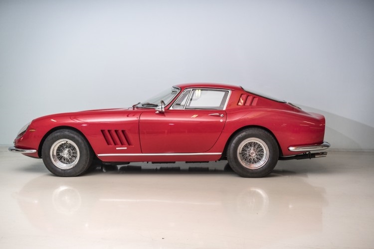 All’ asta la prima Ferrari 275 GTB/4 prodotta.