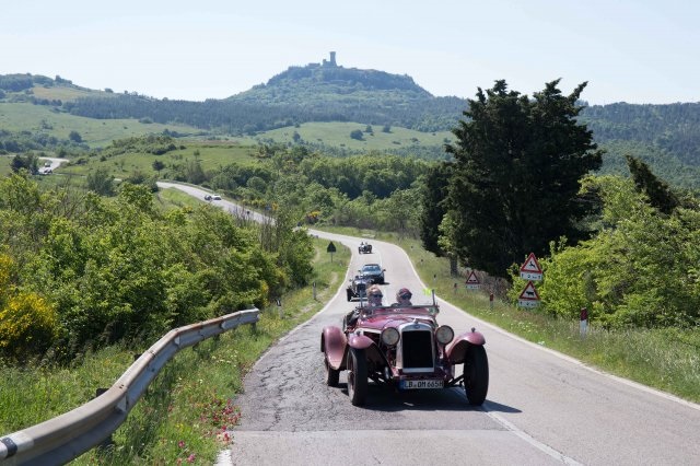 Mille Miglia 2017 a sostegno di Arquata del Tronto.
