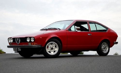Alfa Romeo Alfetta un libro ne ripercorre tutta la storia.