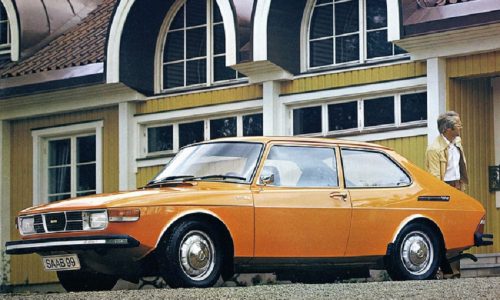 Compie mezzo secolo la ‘rivoluzionaria’ berlina Saab 99.