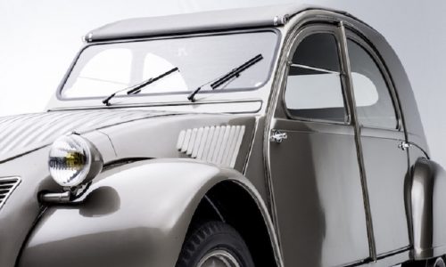 Citroen festeggia un doppio anniversario al Rètromobile di Parigi.