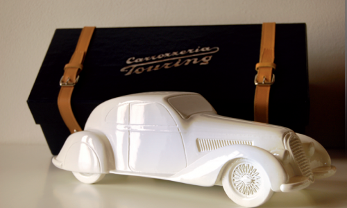 Due modellini da collezione firmati Touring!