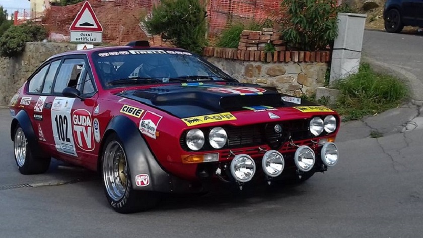 All’8° Historic Rally Vallate Aretine oltre ottanta equipaggi.