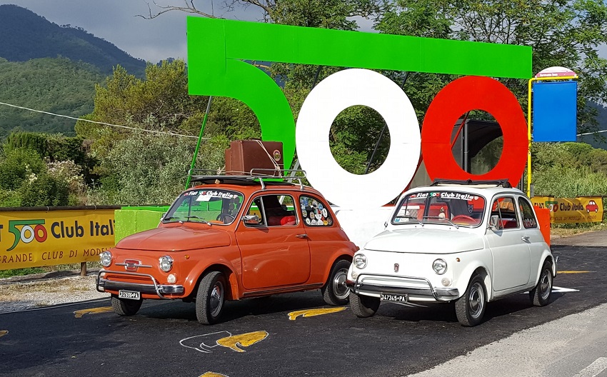 Al 35° Meeting Internazionale di Fiat 500 Storiche oltre ottocento auto.