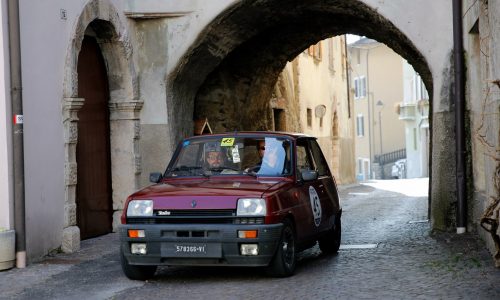 XVI Campagne e Cascine a Massimo Patron e Luca Casale su Renault 5.