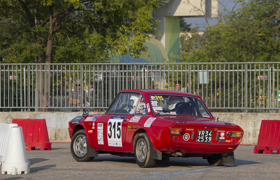 La Lancia Fulvia di Andrea Giacoppo e Daniela Grillone Tecioiu sbanca il Due Valli Classic.