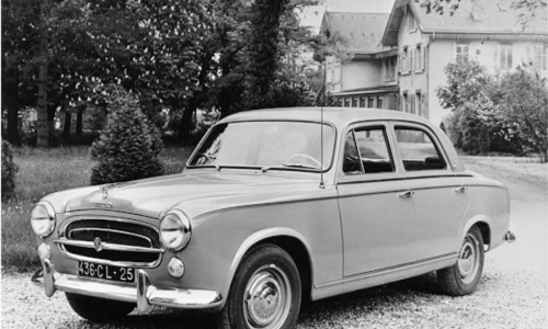 60 anni fa la 403 si faceva in dieci per accontentare tutti.