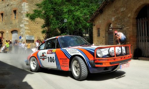 Finita l’attesa, il 9° Tuscan Rewind, sta per accendere i motori.