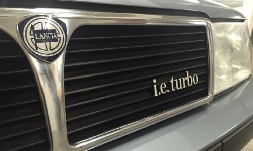 Una Lancia Thema speciale all’asta.