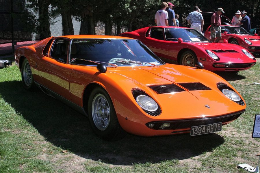 Parata di otto Lamborghini Miura per il London Concours 2019.