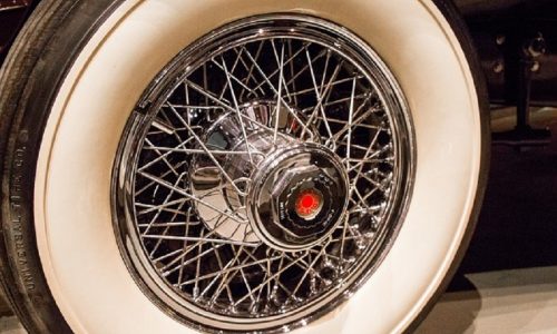 Dunlop punta alla tradizione e lancia la linea di pneumatici d’epoca.