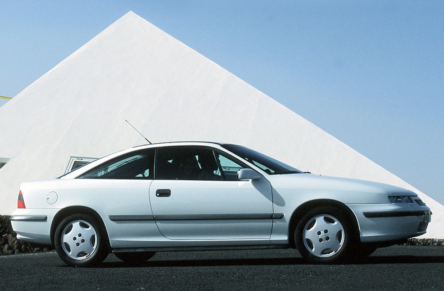 Opel Calibra, 30 anni nasceva la coupè dall’animo sportivo.
