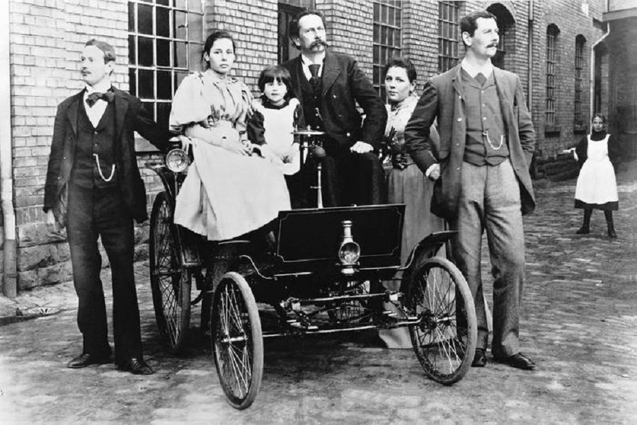 125 anni fa il Velocipede di Mercedes.