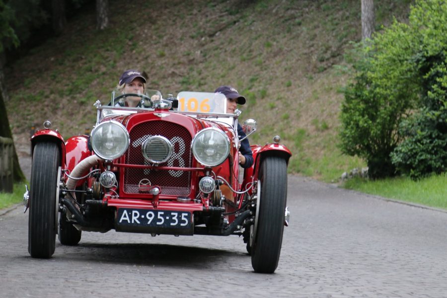 Il fascino contemporaneo della Coppa delle Alpi by 1000 Miglia.