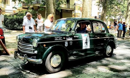 Mario Passanante e Cesare Fiorio su Fiat 1100/103 vincono la Millecurve.