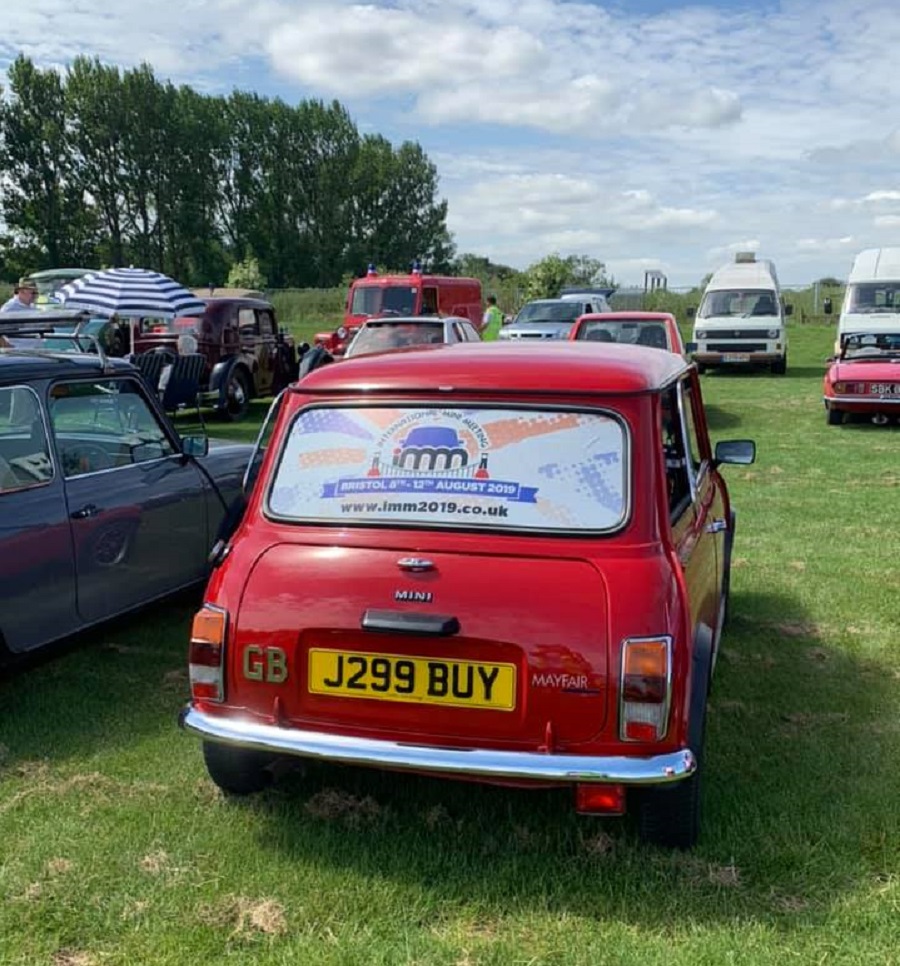 60 anni Mini, partito da Atene #ROADtoIMM19 verso Bristol