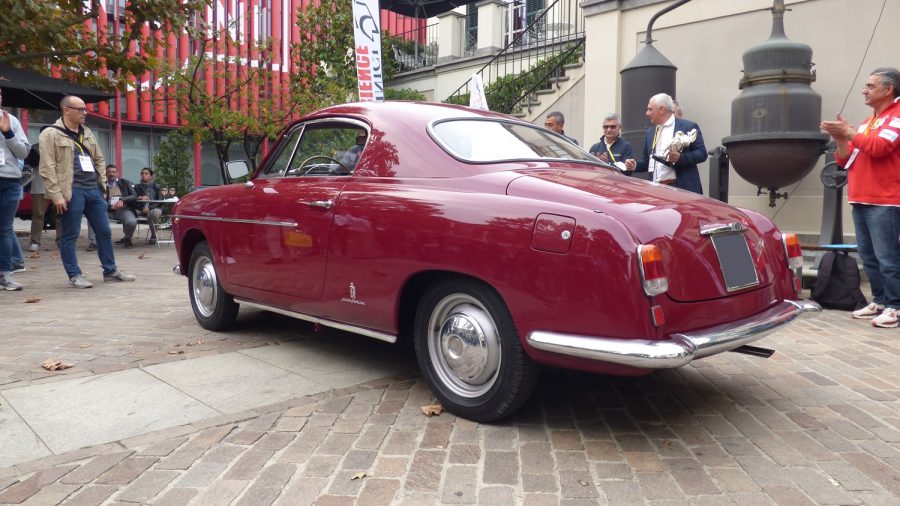Il Gran Galà Ceirano 2019 è di Antonio Carastro su Fiat 1100 TV Pininfarina.