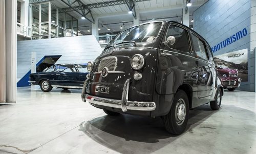 La mitica Fiat 600 Multipla conquista Londra.