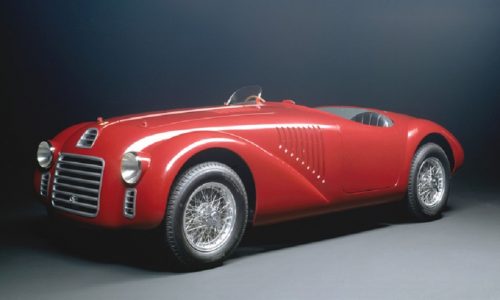AutoClassica celebra i 90 anni della Ferrari.