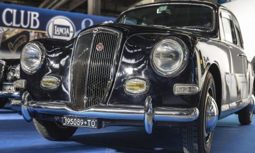A Torino va in scena la festa dei motori: Automotoretrò e Automotoracing.