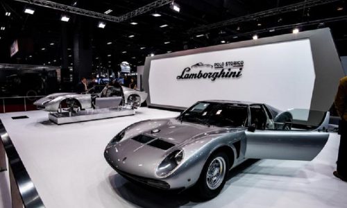 Lamborghini espone una Miura SVJ al salone Rétromobile