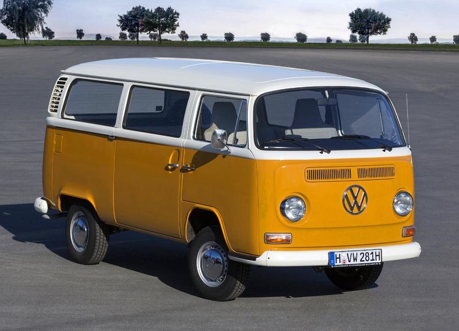 Volkswagen Transporter, 70 anni di funzionalità e allegria.