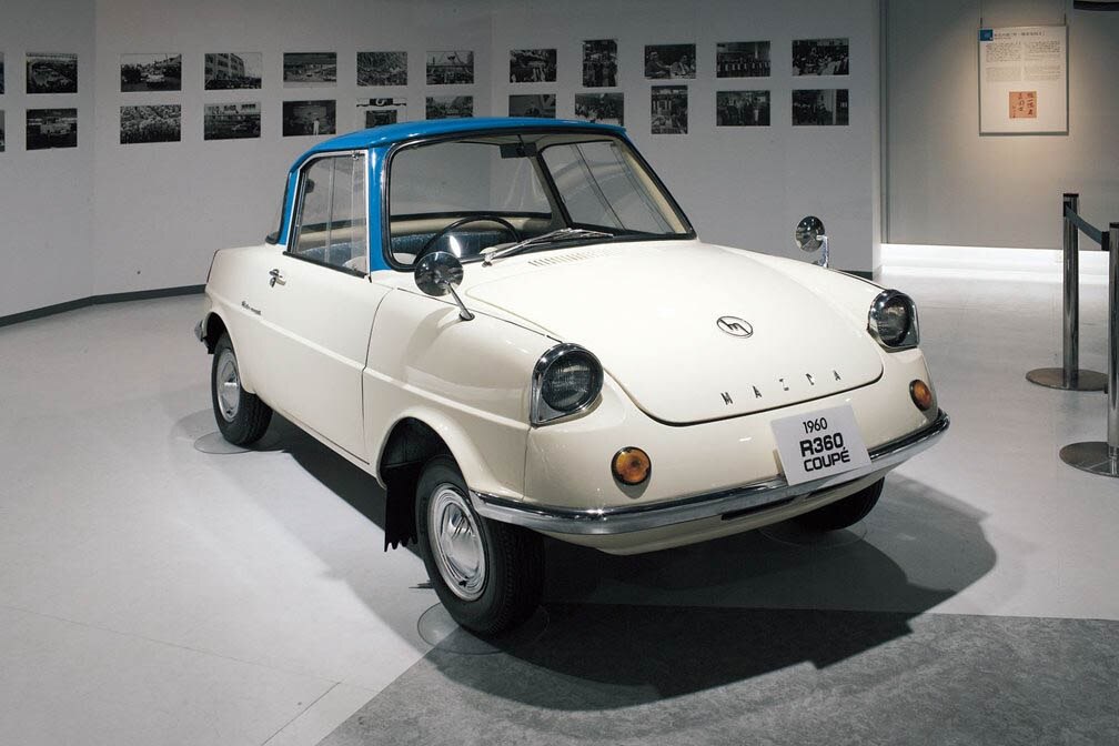 Mazda R360, quasi 60 anni per la prima auto della casa.