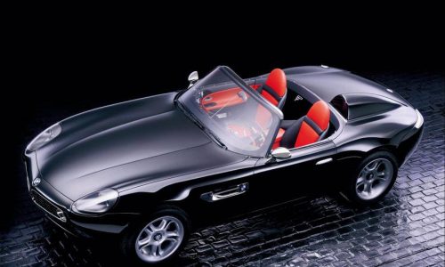 Bmw Z8, venti anni fa debuttava la roadster di James Bond.