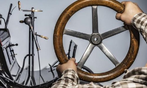 Vecchio indispensabile volante, quasi lo stesso da 126 anni.