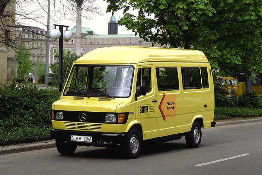 Mercedes 307 E, quaranta anni fa primo moderno van elettrico.