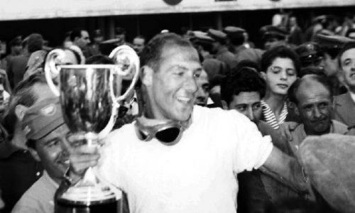 A Silverstone asta di oggetti appartenuti a Stirling Moss.