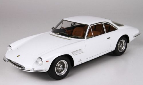 Modellino Ferrari 500 Superfast.