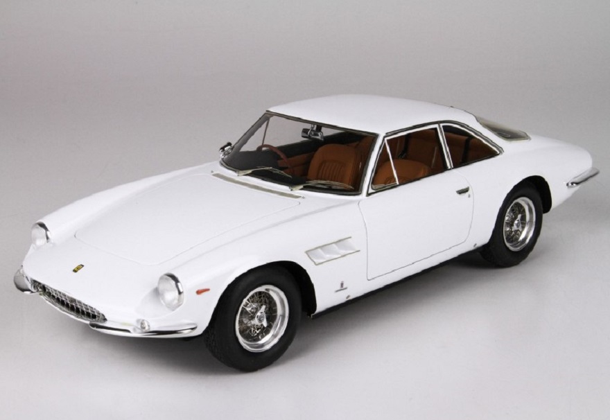 Modellino Ferrari 500 Superfast.