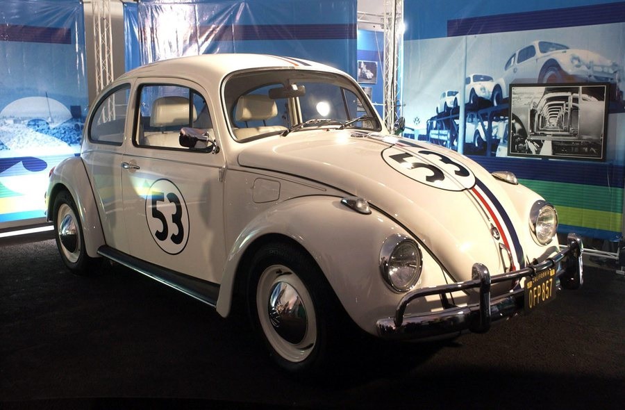 Vw, 75 anni fa iniziava la produzione di serie del Maggiolino.