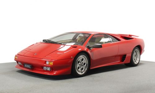 La Lamborghini Diablo festeggia i 30 anni.