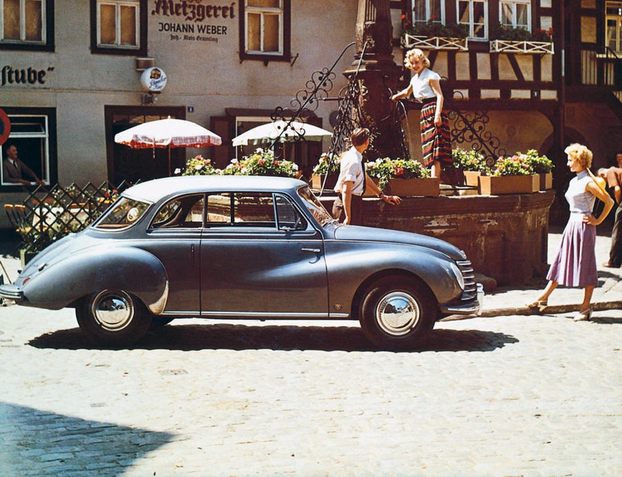 Audi celebrano 90 anni di DKW F1, 30 di Audi Cabriolet e 25 di A3.
