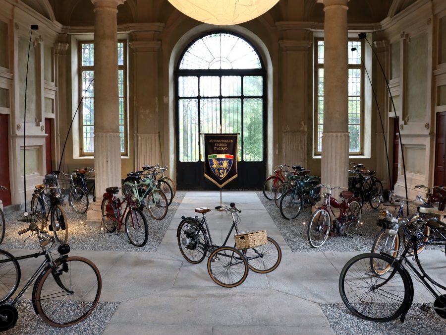 ASI espone a Villa Rey una collezione di “micromotori”.