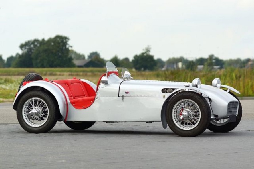 Lotus Caterham 7, un documentario ne racconta il mito.