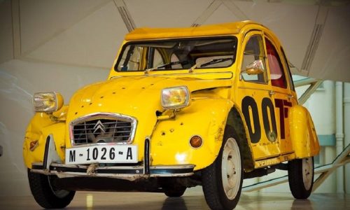 Citroën, serie speciale 2CV 007 celebra i suoi primi 40 anni.