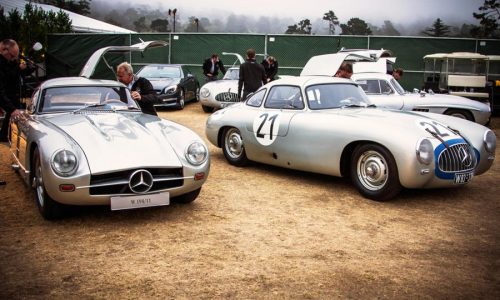 Mercedes SL, la serie leggendaria celebrata a Pebble Beach.