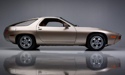 Porsche 928, venduta all’asta quella di ‘Risky Business’.