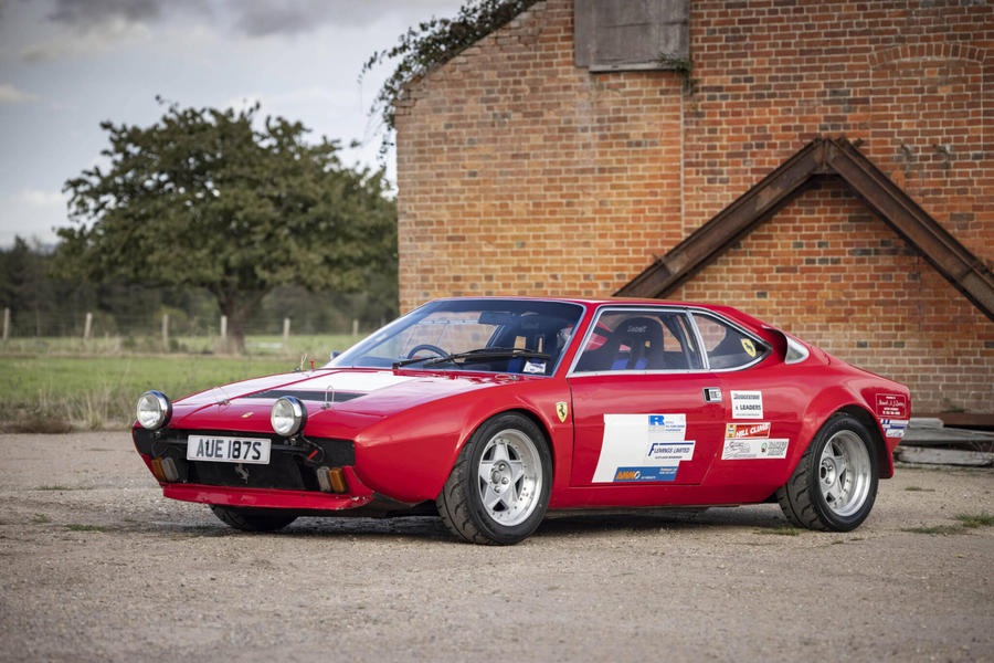 Ferrari Dino GT4, una speciale ‘scalatrice’ all’asta.