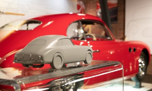 Museo automobile, accessibile con audioguide in lingua segni.